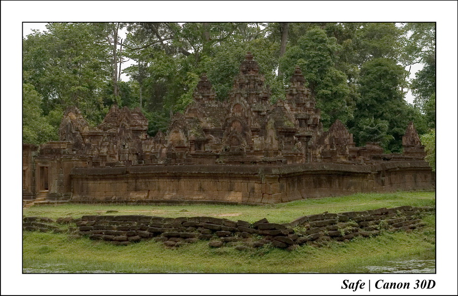 2006 - 07 - Temple angkor - Bantea Srey 19